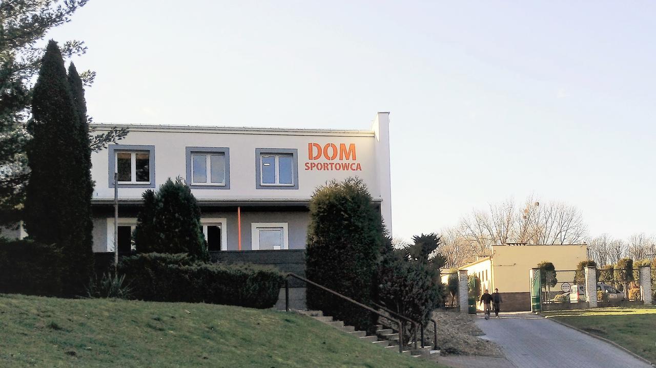 Dom Sportowca Bed & Breakfast Raciborz Luaran gambar